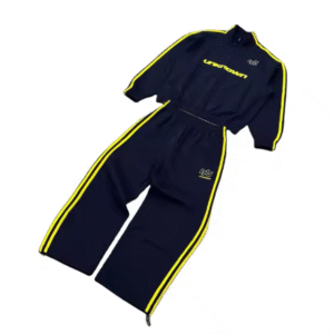 Pullover style Hoodie & Jogger Set / Tracksuit